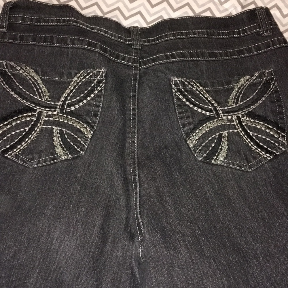 Jeans - Picture 4 of 4